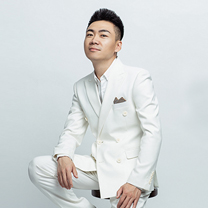 人物观点 |  他凭什么能够主持百场明星活动、3000+场婚礼？