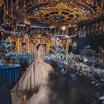 真实婚礼 | The Queen's Wedding 在宝蓝色与古铜金交相辉映的盛宴中,拥抱我的女王